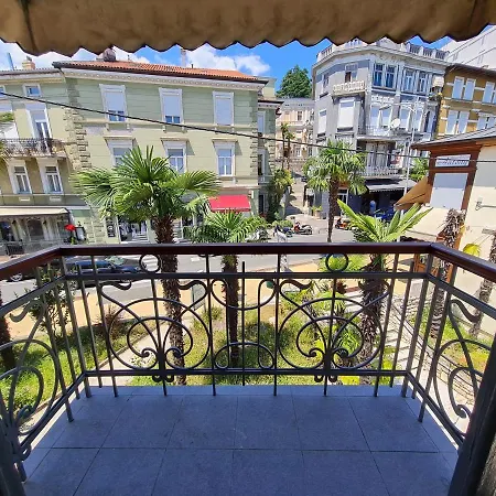 Lido 50m From The Beach Appartement Opatija